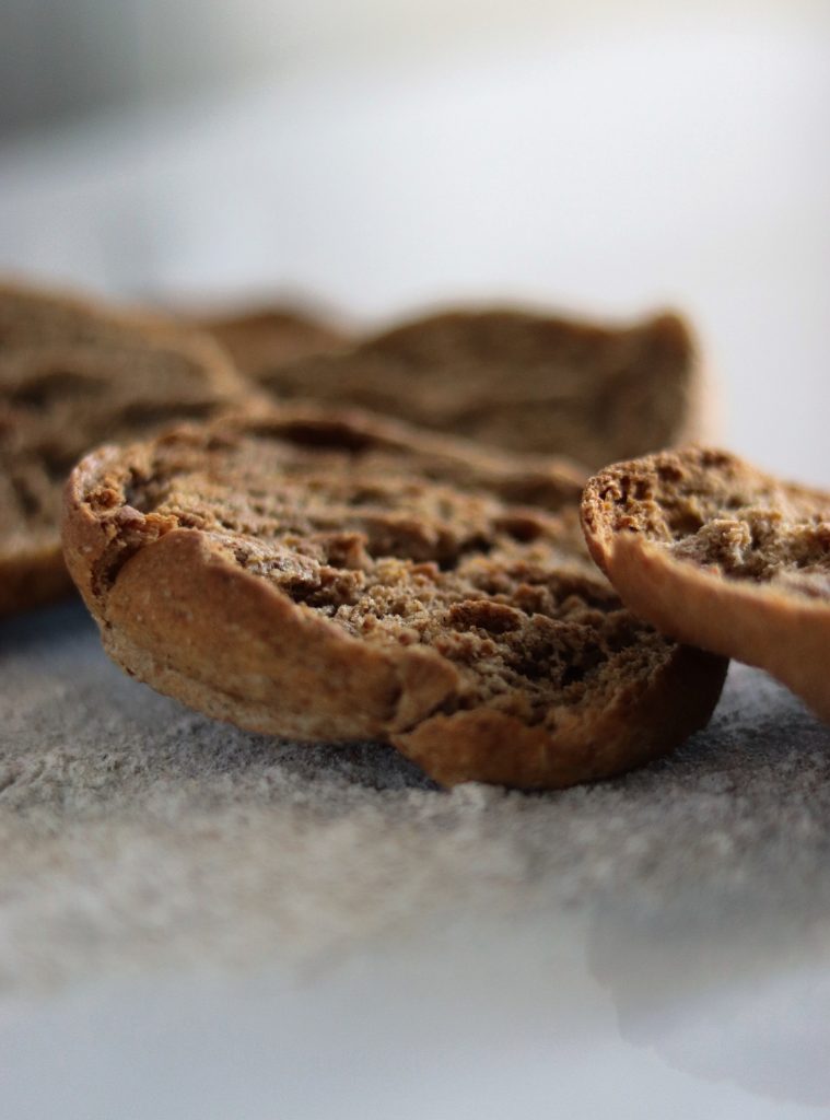 PANE NERO DI SEGALE VALDOSTANO